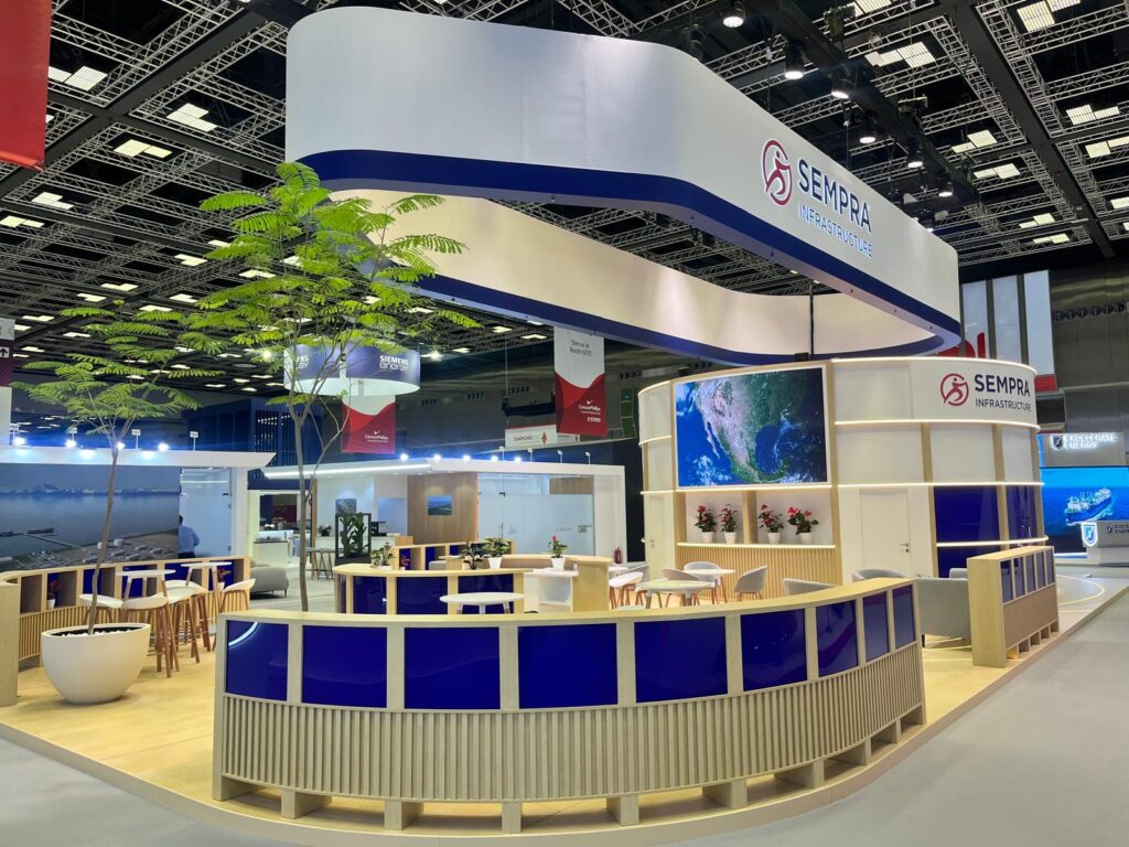 Large scale LNG exhibition stand build for Sempra Infrastructure