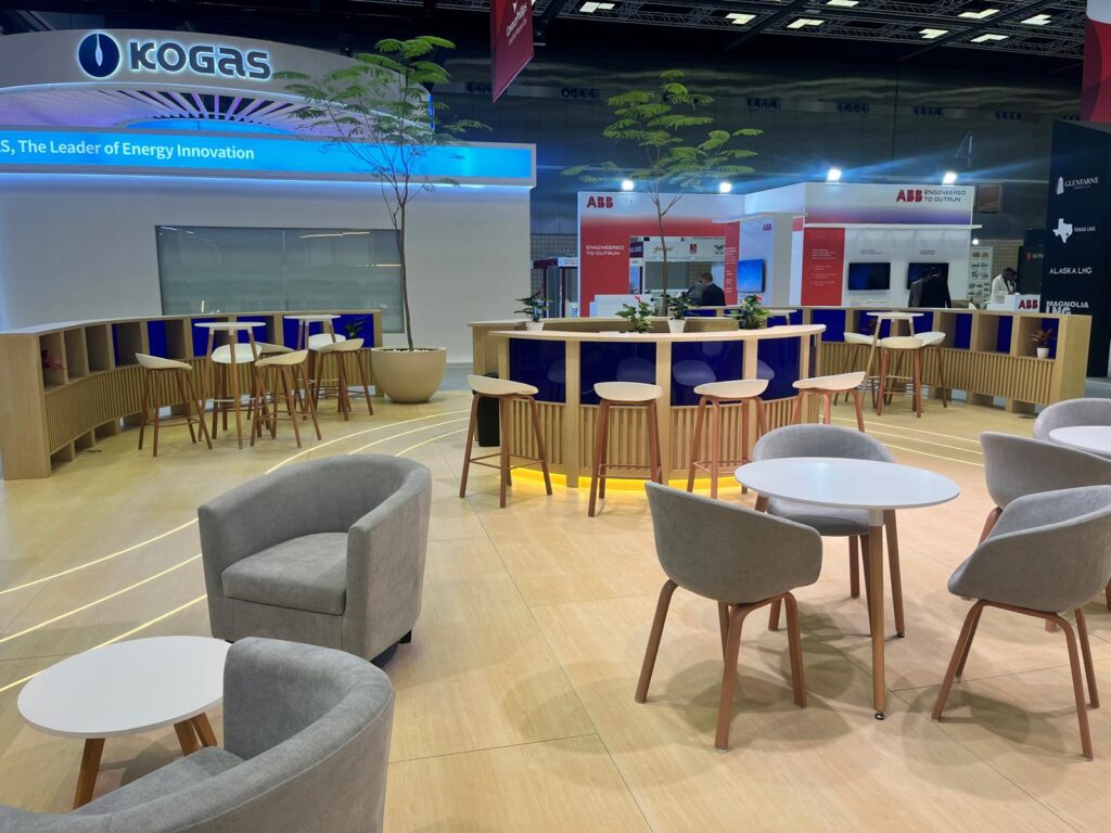 Large scale LNG exhibition stand build for Sempra Infrastructure